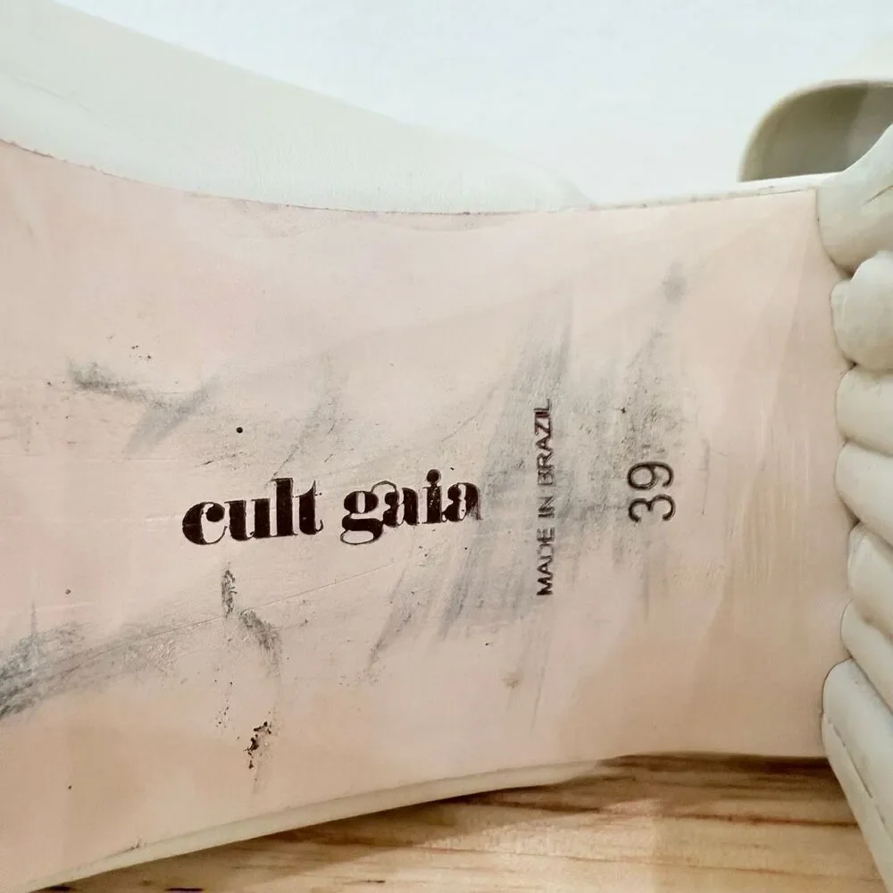 Cult Gaia Women's Size 39 US 9 Judith Almond White Platform Slip On Sandals